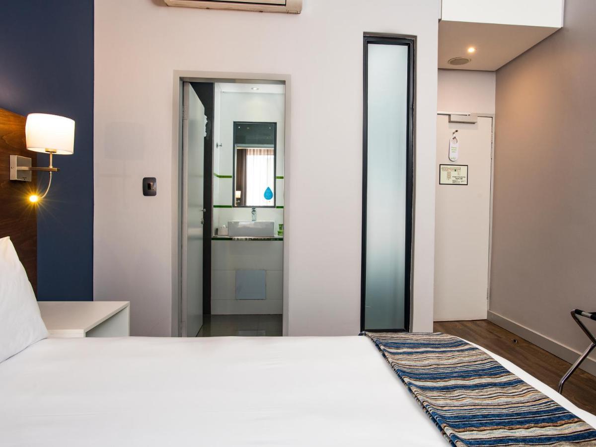 Aha Kathu Hotel Buitenkant foto