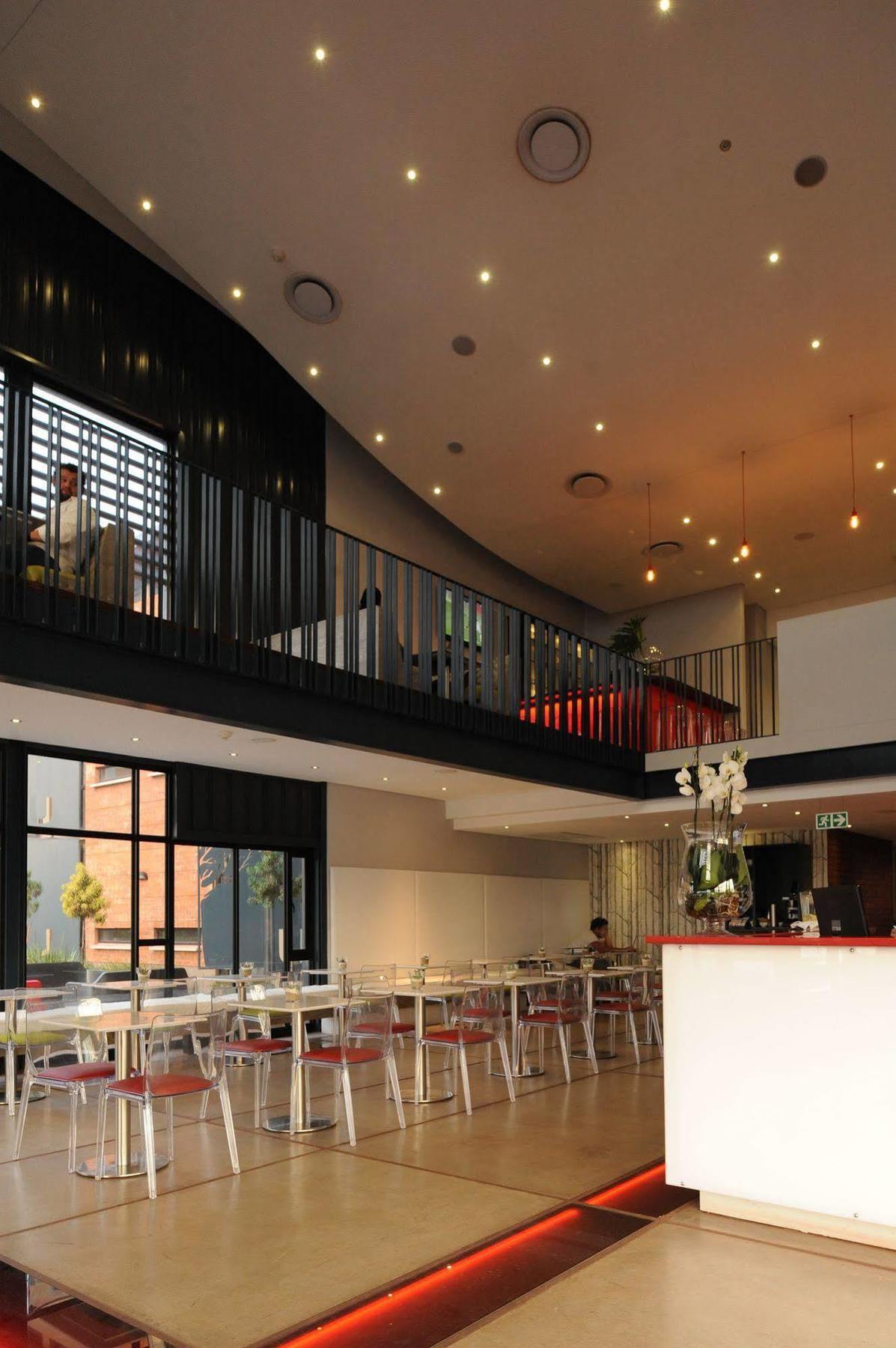 Aha Kathu Hotel Buitenkant foto
