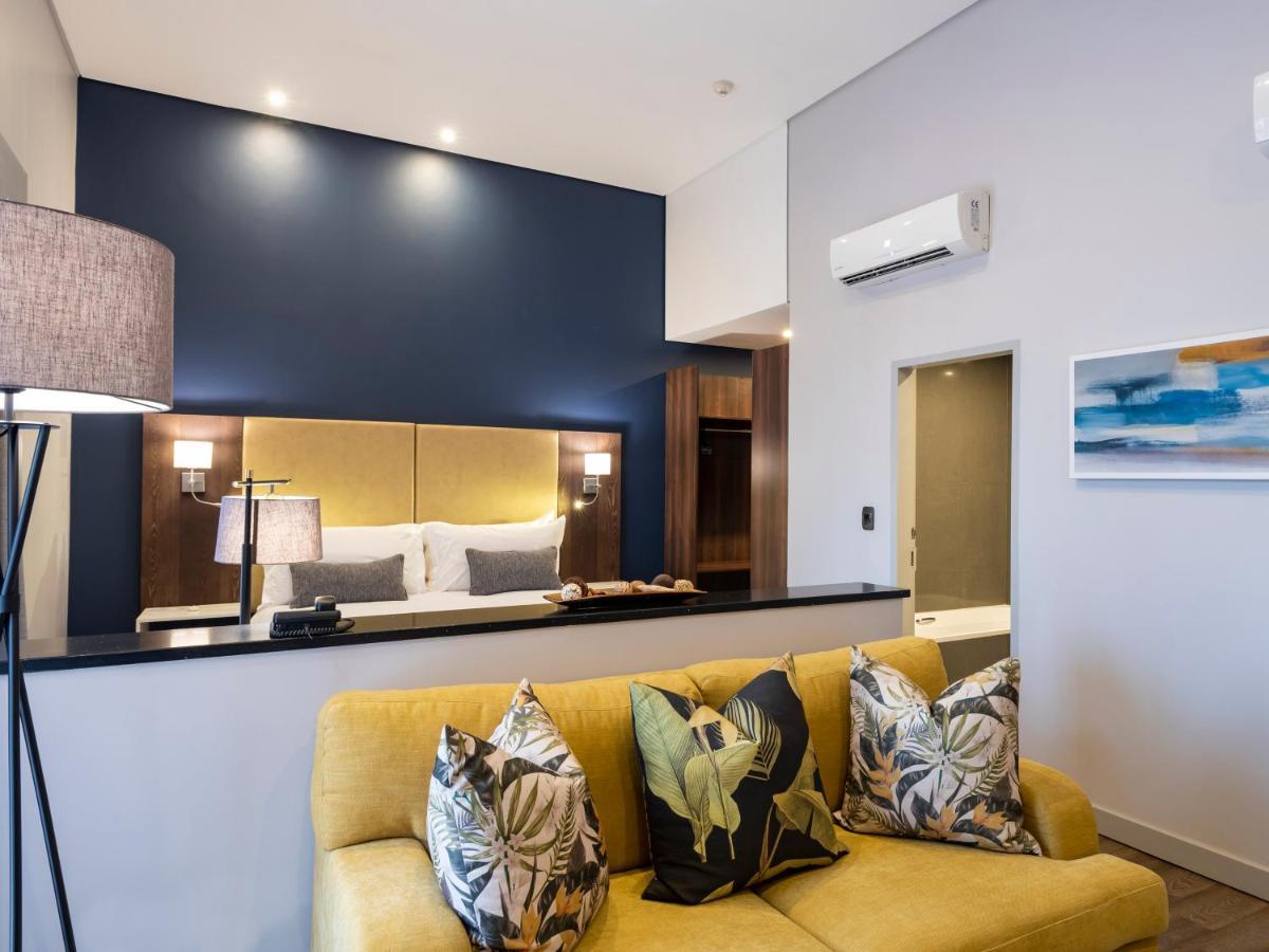 Aha Kathu Hotel Buitenkant foto